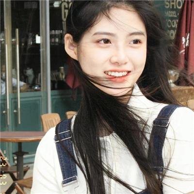 草裙春色